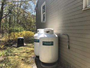 How much does it cost to fill a 20 lb propane tank?